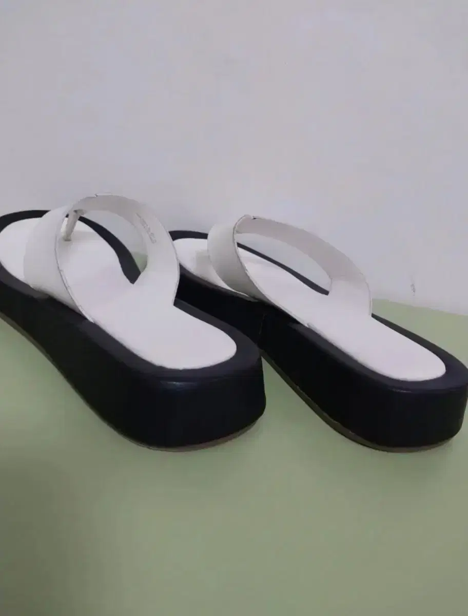 thumbnail-5